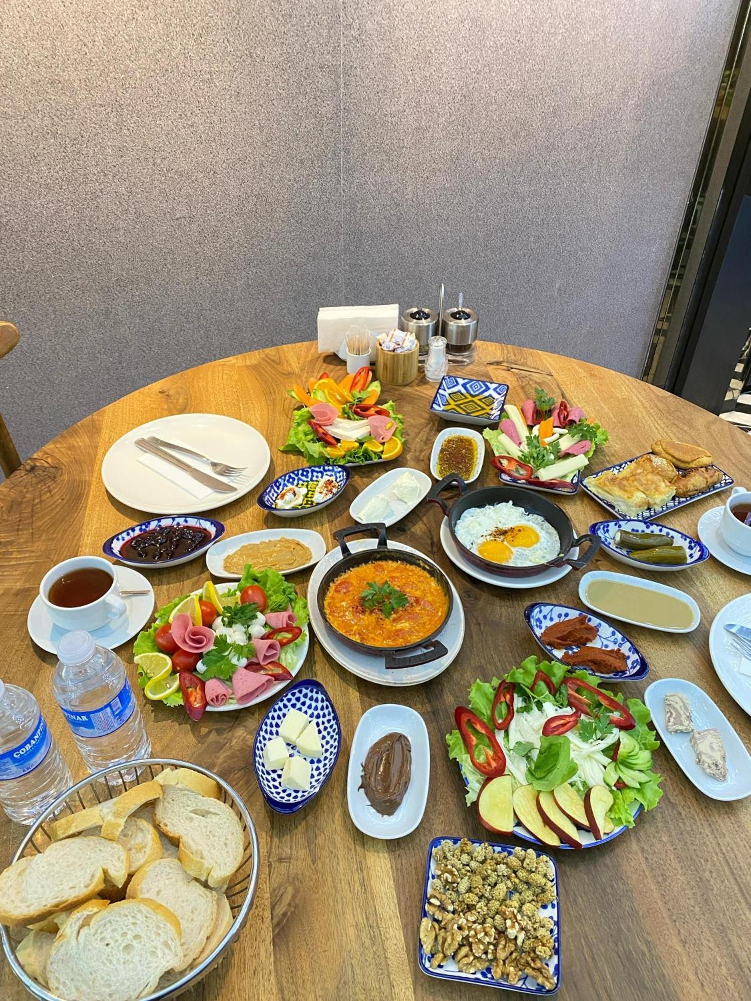The Roomy Hotel Nisantasi Provincia di Provincia di Istanbul Esterno foto